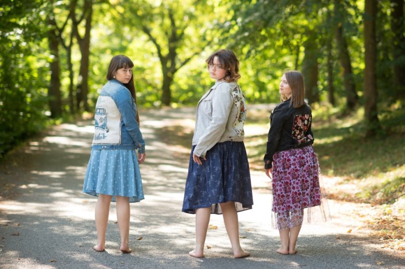 Šedá manšestrová bunda